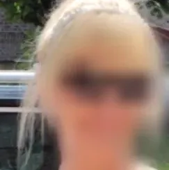 Anisa, 37 anni