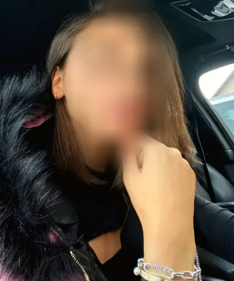 Manuela, 28 anni